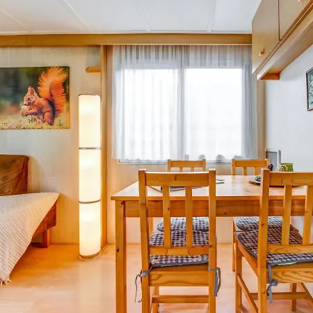 Inviting Holiday In With Garden בית נופש הושורסט