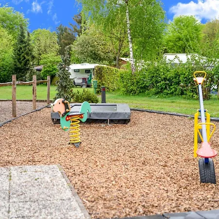 בית נופש Inviting Holiday In With Garden